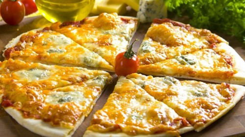 Пицца «4 сыра» (Pizza ai quattro formaggi)